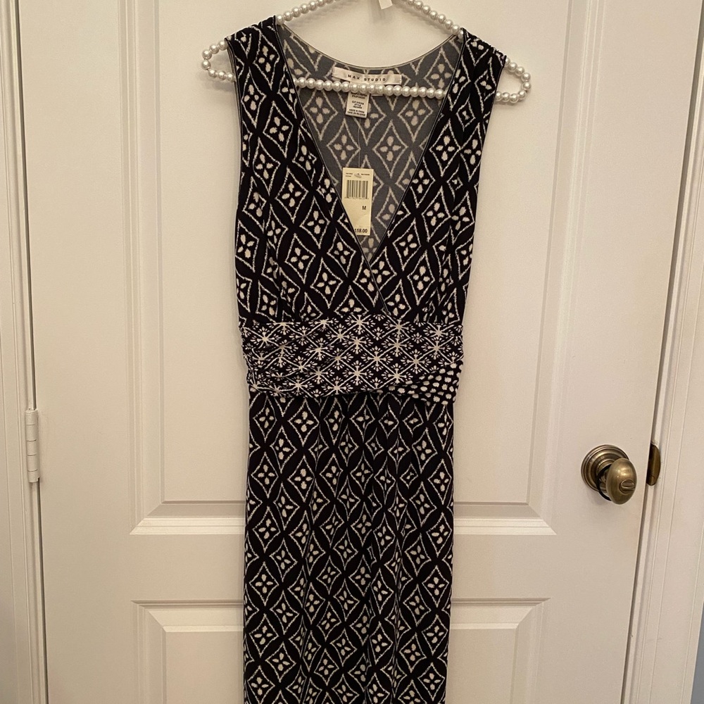 Max Studio Sleeveless Short Dress great for travel